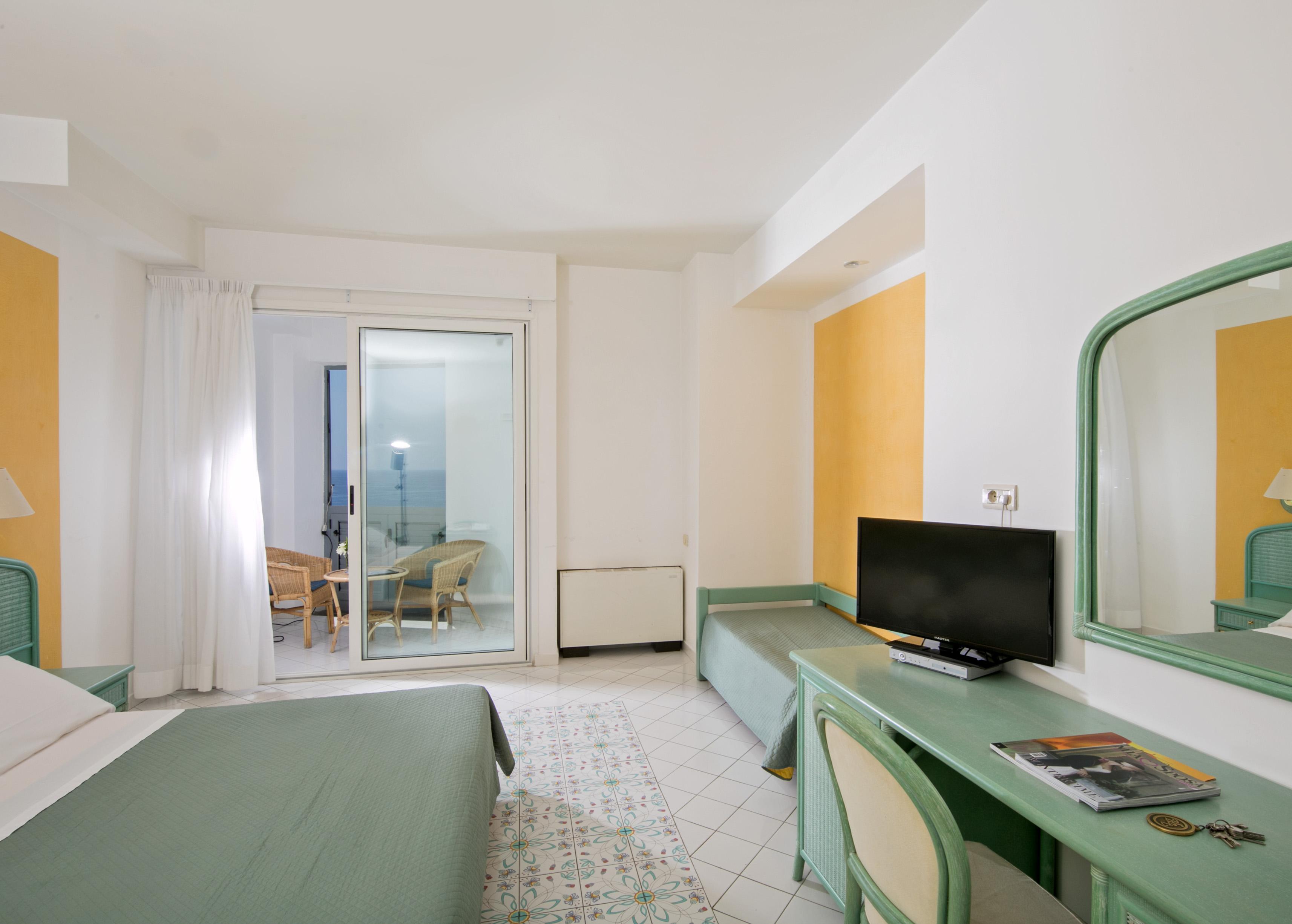 Hotel Club Due Torri Maiori Esterno foto