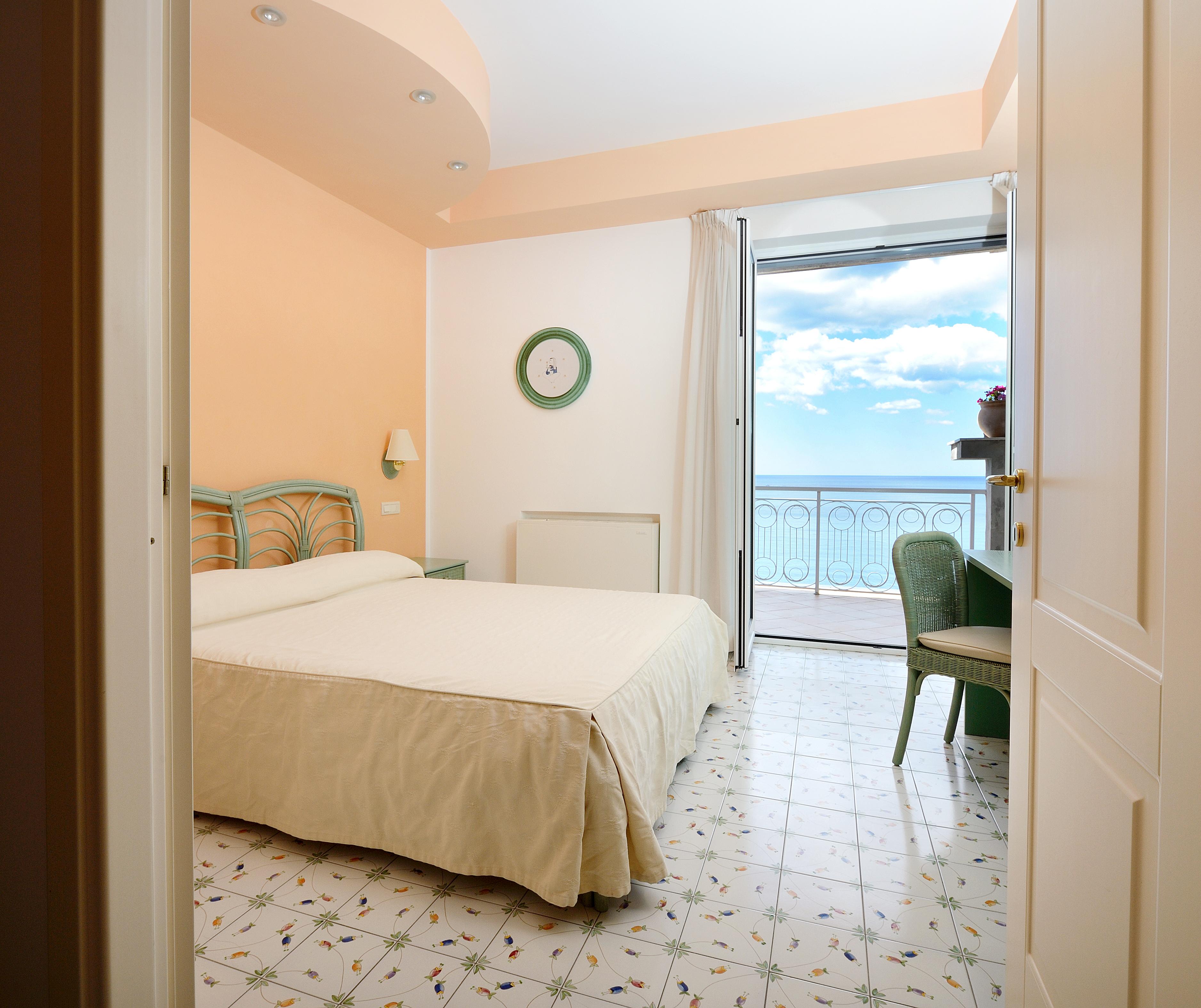 Hotel Club Due Torri Maiori Esterno foto