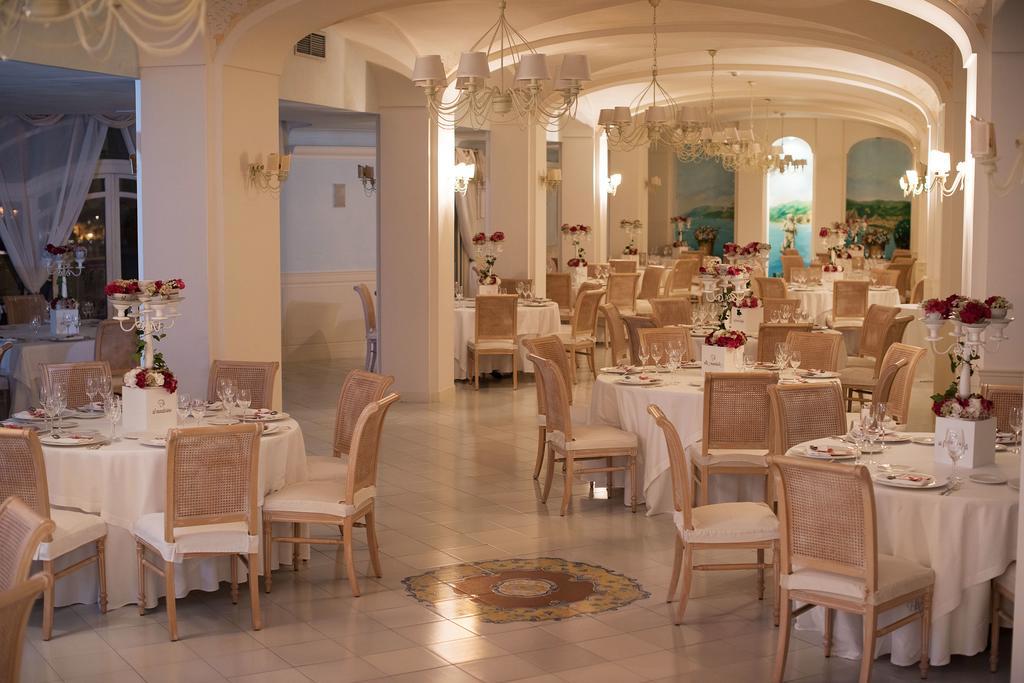Hotel Club Due Torri Maiori Esterno foto